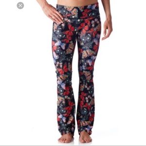 ☀️SALE!! PRISMSPORT butterfly flare yoga pant